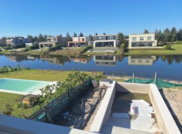 Casa · 160m² · Casa en Venta Al Agua Dos Plantas El Naudir Aguas Privadas Galería Jardín Pileta Parrilla