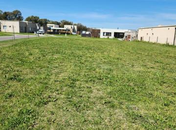 Terreno , Pilar · Lote en Barrio Santa Lucia - Pilar del Este