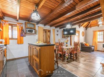 Casa · 105m² · 3 Ambientes · 2 Cocheras · Casa en Las Margaritas