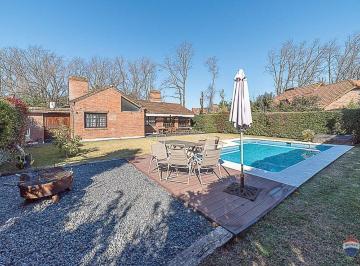 Casa · 103m² · 4 Ambientes · 1 Cochera · Casa en Venta en Una Planta