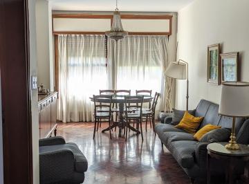 Departamento de 3 ambientes, Ciudad de Mendoza · Clásico Departamento Sobre Calle Espejo