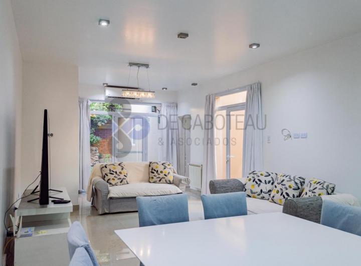 Casa · 122m² · 4 Ambientes · 1 Cochera
