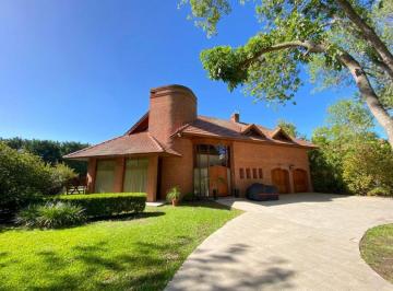 Casa · 670m² · 7 Ambientes · 4 Cocheras · Casa en Venta Grand Bell