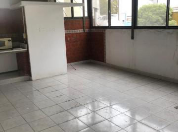 PH · 311m² · 6 Ambientes · 1 Cochera · PH en Venta