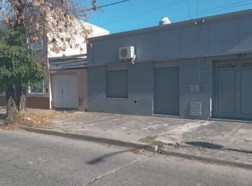 Casa · 100m² · 4 Ambientes · 1 Cochera · Casa en Venta en Berisso