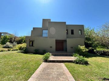 Casa de 14 ambientes, Mendiolaza · Estancia Q2, Mendiolaza, Excelente Casa Sobre Bv