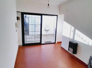 PH de 2 ambientes, La Plata · Boulevard 84 y Diag 73, PH con Patio