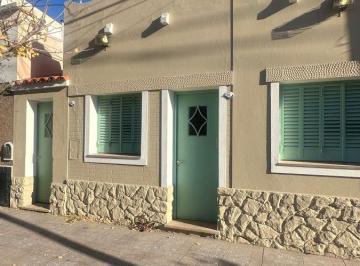 Casa de 4 ambientes, Bahía Blanca · Casa en Venta de 5 Ambientes en Barrio San Martin con Amplio Patio