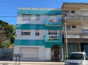 Departamento de 3 ambientes, Santa Teresita · Dpto. 40 y 3 Santa Teresita
