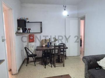 Departamento · 75m² · 3 Ambientes · Casa en Venta Sobre Diagonal 73 y 63 – Excelente Ubicación - Apto Comercio