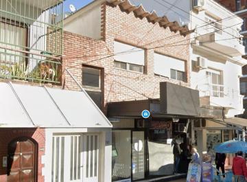 PH · 120m² · 4 Ambientes · Departamento PH Cuatro Ambientes y Local Comercial a La Venta en Wilde Centro