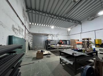 Bodega-Galpón · 375m² · 5 Ambientes · Galpón - Barrio 17 de Octubre