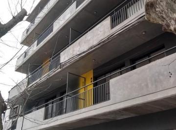 Garage · 12m² · 1 Cochera · Cochera - Echesortu