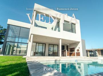 Casa · 288m² · 5 Ambientes · Venta Excelente Casa en Rumenco Joven