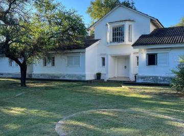 Casa · 480m² · 3 Dormitorios · 2 Cocheras · Casa en Venta en Villa Allende