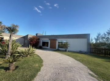 Casa · 170m² · 4 Ambientes · 2 Cocheras · Casa en Barrio Lagos de San Eliseo