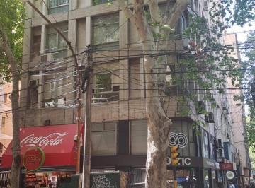 Oficina comercial de 4 ambientes, Ciudad de Mendoza · Oficina Centro, 2 Privados, Recpeción, 2 Baños, Cocina