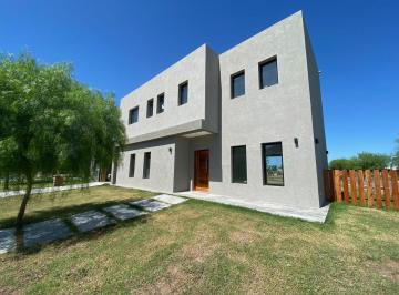 Casa · 175m² · 5 Ambientes · 1 Cochera · Casa 5 Ambientes en San Pablo, Pilar