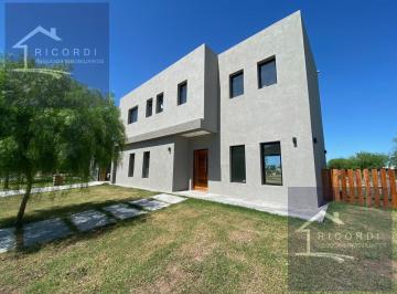 Casa · 175m² · 5 Ambientes · 1 Cochera · Casa 5 Ambientes en San Pablo, Pilar