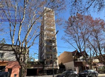 Departamento · 60m² · 3 Ambientes · 1 Cochera · S/piso 3 Amb Cochera Cubierta. Cfte. con Balcón.