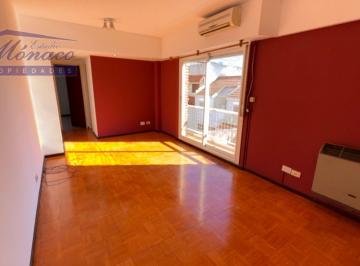 Departamento · 60m² · 3 Ambientes · 1 Cochera · S/piso 3 Amb Cochera Cubierta. Cfte. con Balcón.
