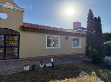 Casa · 250m² · 3 Dormitorios · 2 Cocheras · Casa en Venta en Barrio Cerrado San Isidro, Villa Allende