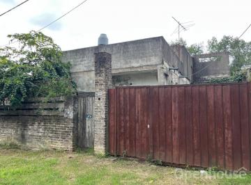 Terreno · 200m² · Venta - Excelente Terreno con Mejoras en Villa Rosa - 100 m de Estacion de Tren - Ideal Multifamiliar