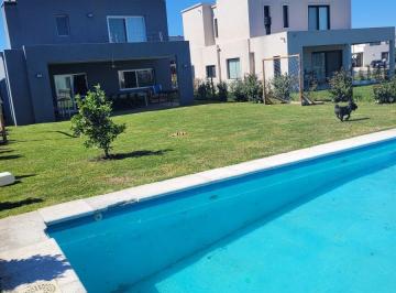 Casa de 4 ambientes, Tigre · Casa en Venta en Santa Ana Villanueva 3 Dorm