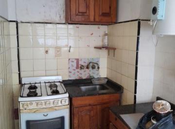 FRC-FRC-7671_2 · Segurola 600 Floresta 2amb U$59000