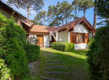 Foto1 · Vende Casa de 3 Dorm., con Parrillero y Piscina en San Rafael, Punta del Este