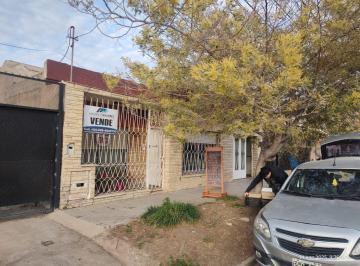 Casa de 7 ambientes, Neuquén · Venta Casa 2 Dorm. y Departamento