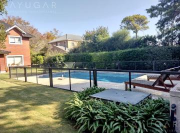 Casa · 216m² · 7 Ambientes · Venta Casa - Golfer´s Country Club, Pilar