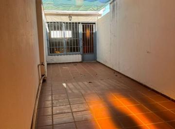 Casa de 4 ambientes, Córdoba · PH en Venta Barrio Los Naranjos | Patio