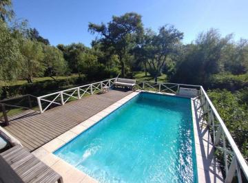 Casa · 150m² · 4 Ambientes · Venta de Casa de Campo 4 Ambientes en Delta Tigre