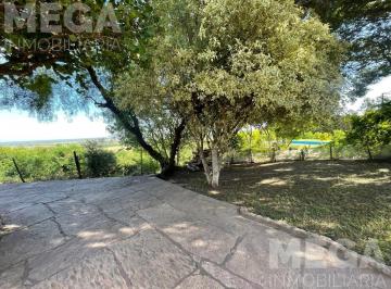 Casa · 250m² · 6 Ambientes · 1 Cochera · Barrio Las Colinas. Casa en Venta!