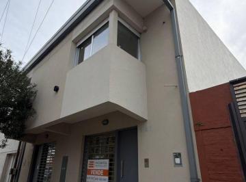 Casa de 4 ambientes, La Plata · Dúplex 135 m² con 3 Dorm. en Venta, La Plata