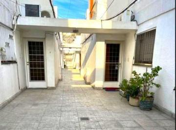 Casa · 85m² · 5 Ambientes · Casa Interna Dorrego Al 2900