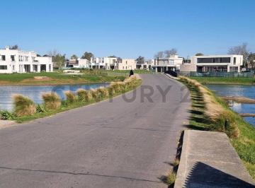 Terreno · 800m² · Venta Lote en Greenville Polo Resort Hudson Berazategui 800 m² Financiación