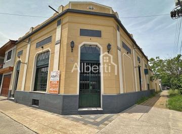 Local comercial 330m² Venta Haedo · Venta Propiedad con Local Gastronómico en Haedo Sur.