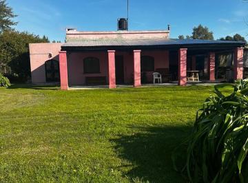 Casa · 80m² · 3 Ambientes · Casa Quinta en Venta Los Talas / Berisso