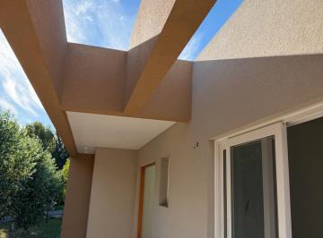 Casa · 300m² · 5 Ambientes · 2 Cocheras · Casa en Venta Haras del Sur 2