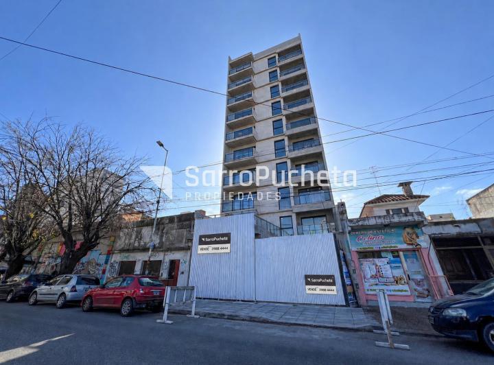 Desarrollo vertical · Crisologo Larralde 975, Moron