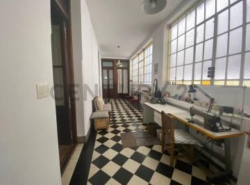 PH · 197m² · 6 Ambientes · PH Al Frente — 6 Ambientes — Reciclado — 218 m² — Patio + Posible Depto — Almagro