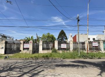 Terreno · 1000m² · Casa con Terreno de 1.000 m² en Castelar Sur