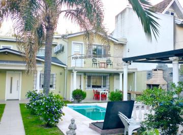 Casa de 4 ambientes, Pilar · B La Terraza Km52 a m de Colect. S/380 m² Casa Pb 1 Ste/vest Pa Ste 2 D. Pileta