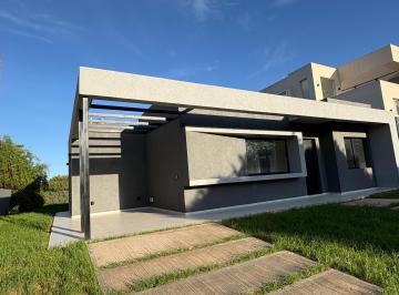 Casa · 179m² · 3 Dormitorios · 1 Cochera · Venta Casa a Estrenar 3 Dorm. Las Cañitas I Malagueño