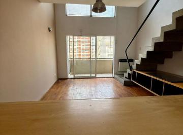 Departamento · 40m² · 2 Ambientes · 2 Ambientes en Duplex Al Frente con Balcon Real Oportunidad!