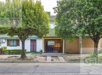 Casa · 266m² · 8 Ambientes · Casa en Venta B° Bancario Zona Sur