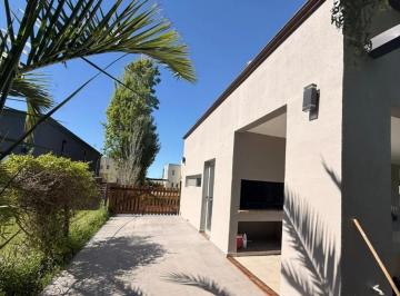 Casa · 185m² · 4 Ambientes · 3 Cocheras · Casa en Venta en San Sebastian