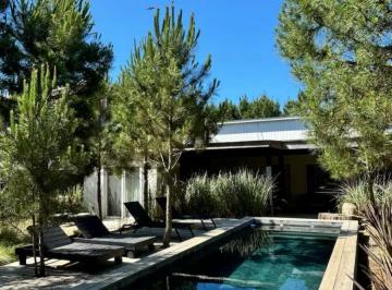 Casa de 5 ambientes, Costa Esmeralda · Casa en Venta/alquiler en Costa Esmeralda - Maritimo 3 Lote 24 - 10 Pax